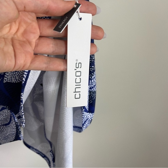 [Chico's] Women's Blue & White Dotted Floral Print Quarter Zip Popover Top - Picture 5 of 8